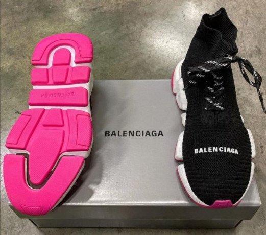 balenciaga-shoes-pallets-for-sale-big-0