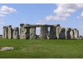 find-on-the-spot-pickups-with-luxury-chauffeur-driven-ac-minivans-with-stonehenge-tours-small-0