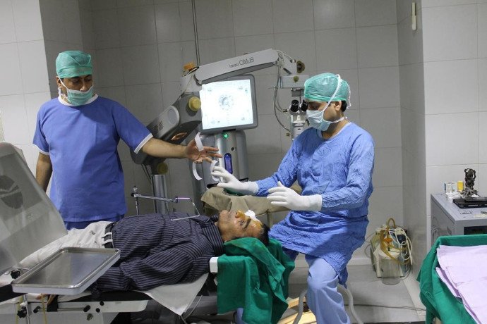 lasik-eye-surgery-in-delhi-india-big-0