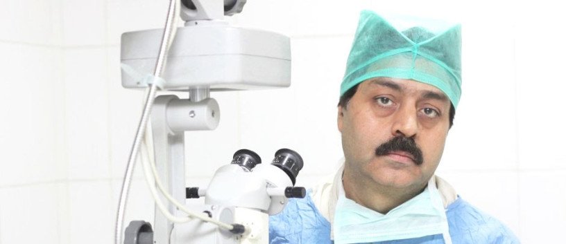 lasik-eye-surgeon-in-delhi-india-big-0