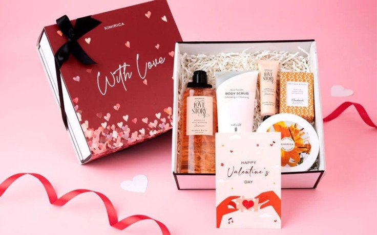 valentines-gift-sets-to-fall-in-love-with-fragrance-gifts-big-0