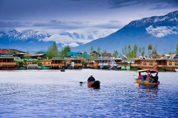 kashmir-tour-packages-tours-blogs-guides-more-wanderon-big-0