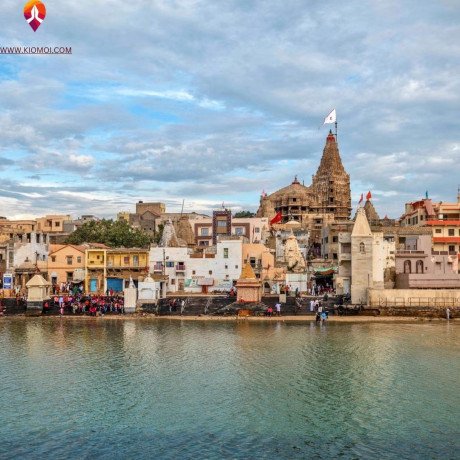 explore-the-best-places-to-visit-in-dwarka-big-0