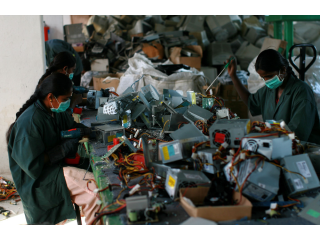 Benefits of Availing Electronic Recycling Services