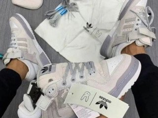 buy-adidas-shoes-pallets-liquidation