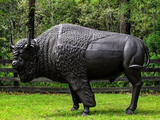 premium-life-size-statue-for-luxury-decor-the-kings-bay