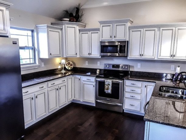 best-kitchen-makeovers-services-in-jeffersonville-in-the-cabinet-painter-big-0