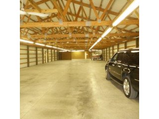 IMMACULATE INDOOR STORAGE